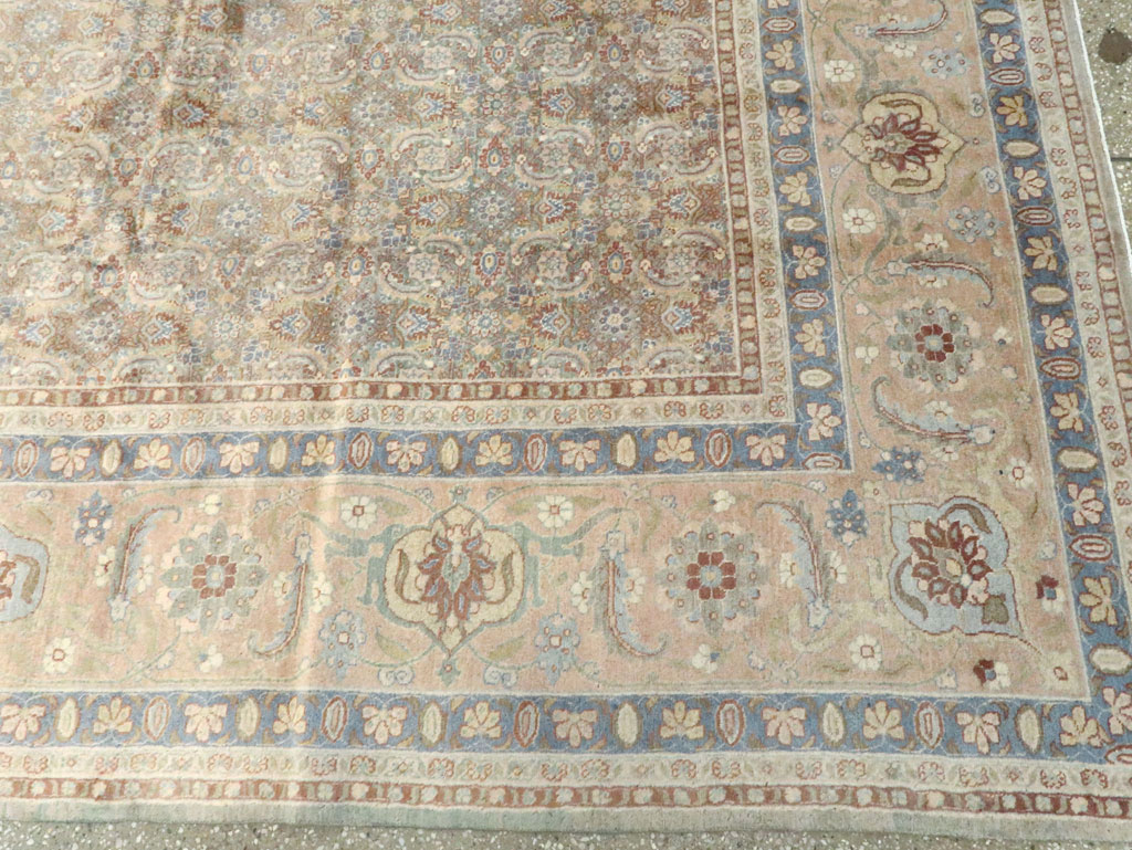 Antique Persian Tabriz Carpet, No.18926 - Galerie Shabab