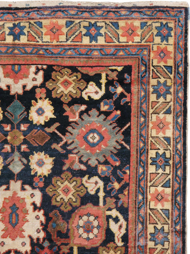 Antique Persian Mahal Carpet, No.18929 - Galerie Shabab
