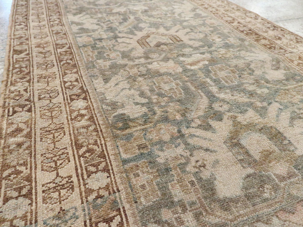 Vintage Persian Malayer Runner, No.18938 - Galerie Shabab