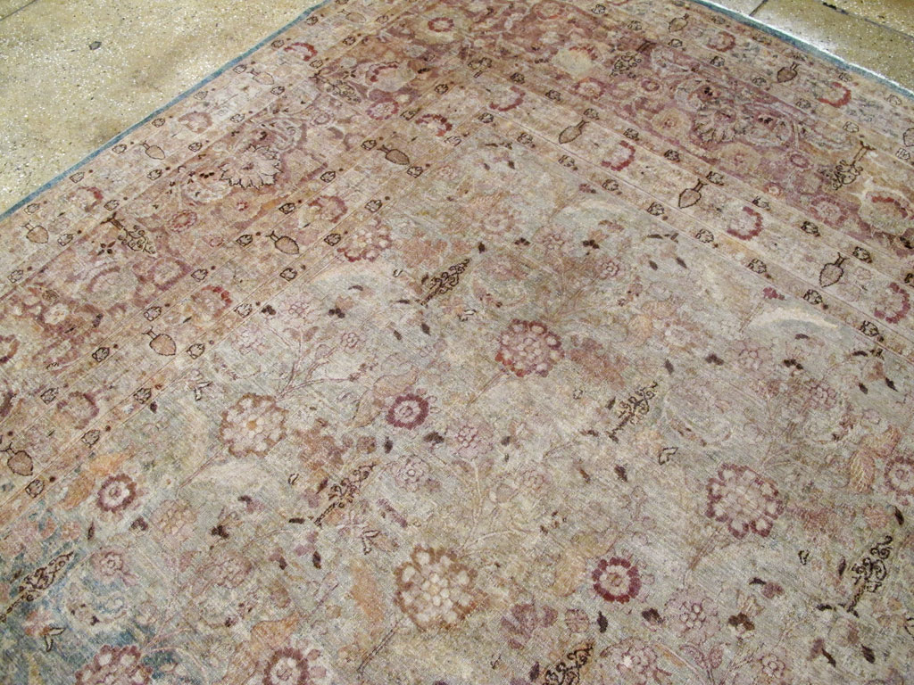 Antique Persian Mashad Carpet, No.18952 - Galerie Shabab