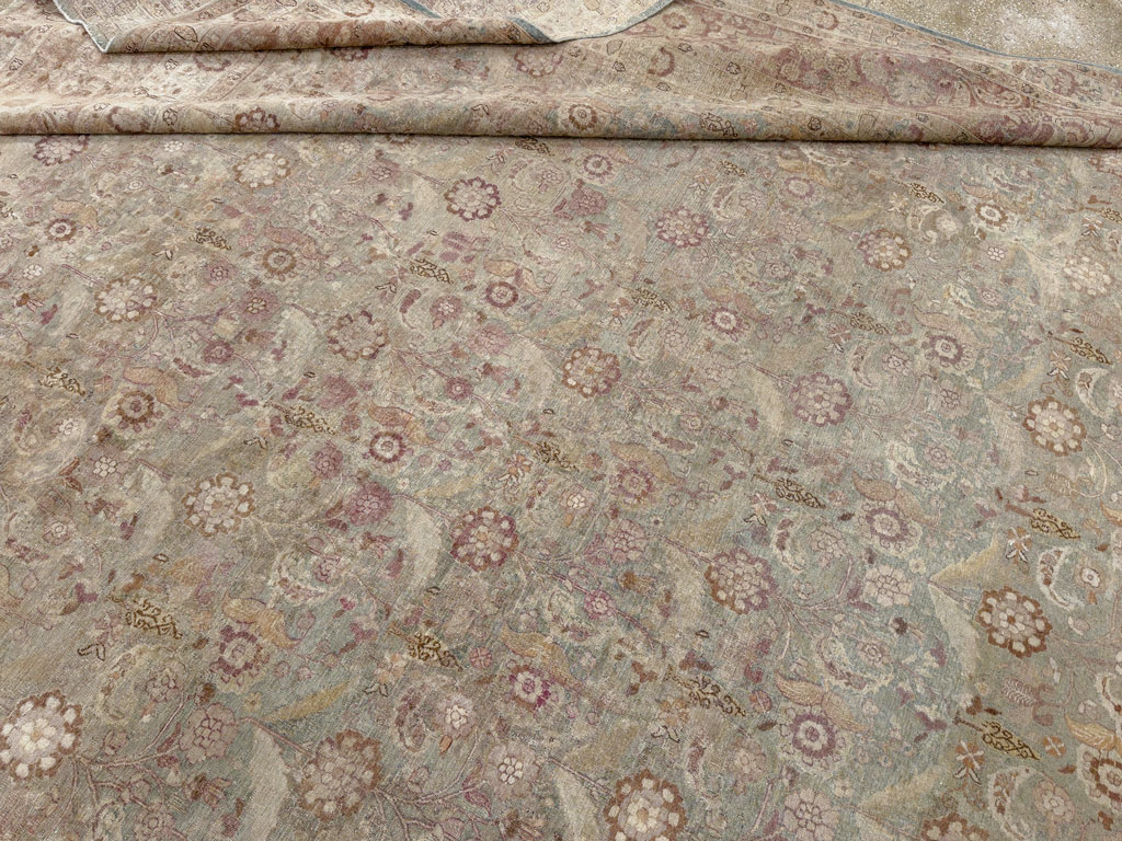 Antique Persian Mashad Carpet, No.18952 - Galerie Shabab