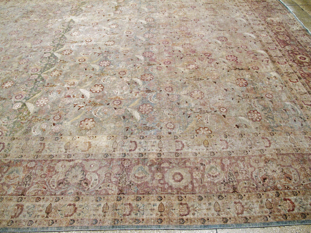 Antique Persian Mashad Carpet, No.18952 - Galerie Shabab