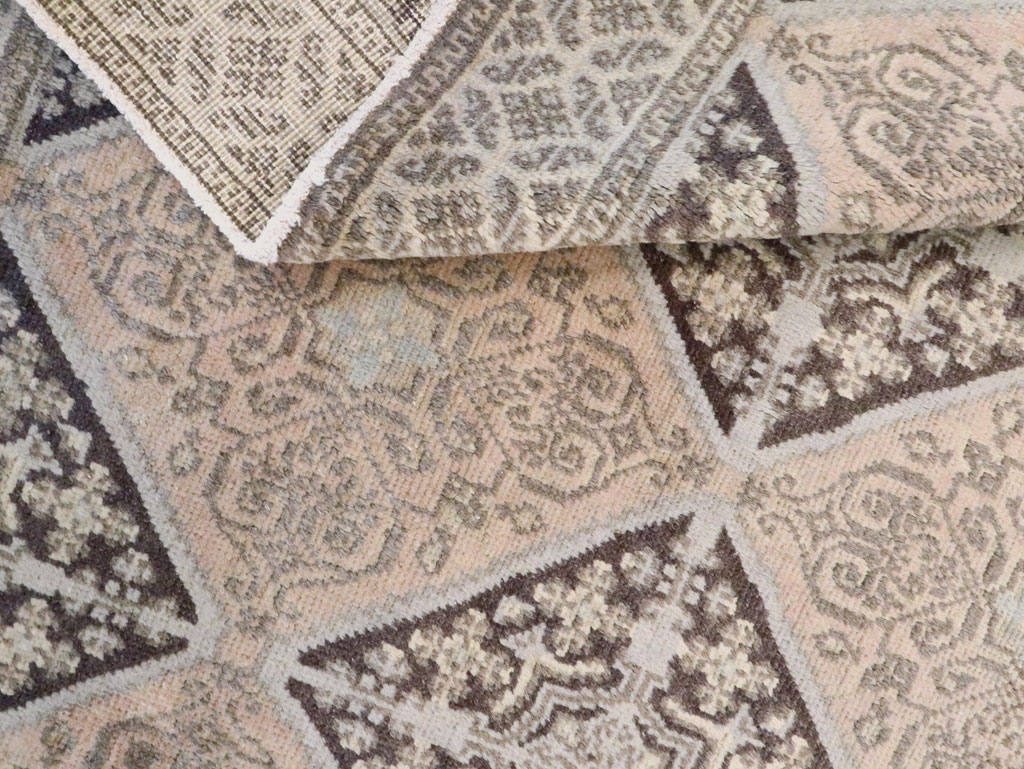 Vintage Turkish Anatolian Rug, No.18957 - Galerie Shabab