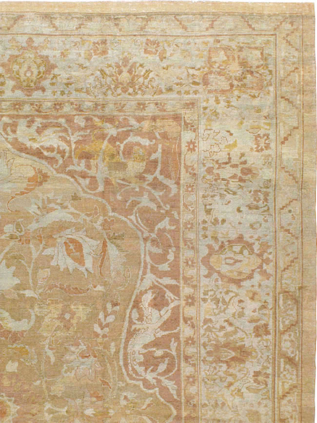 Antique Indian Agra Carpet, No.18961 - Galerie Shabab