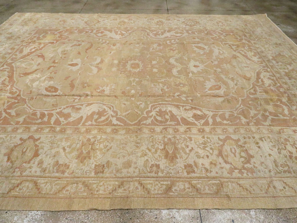 Antique Indian Agra Carpet, No.18961 - Galerie Shabab