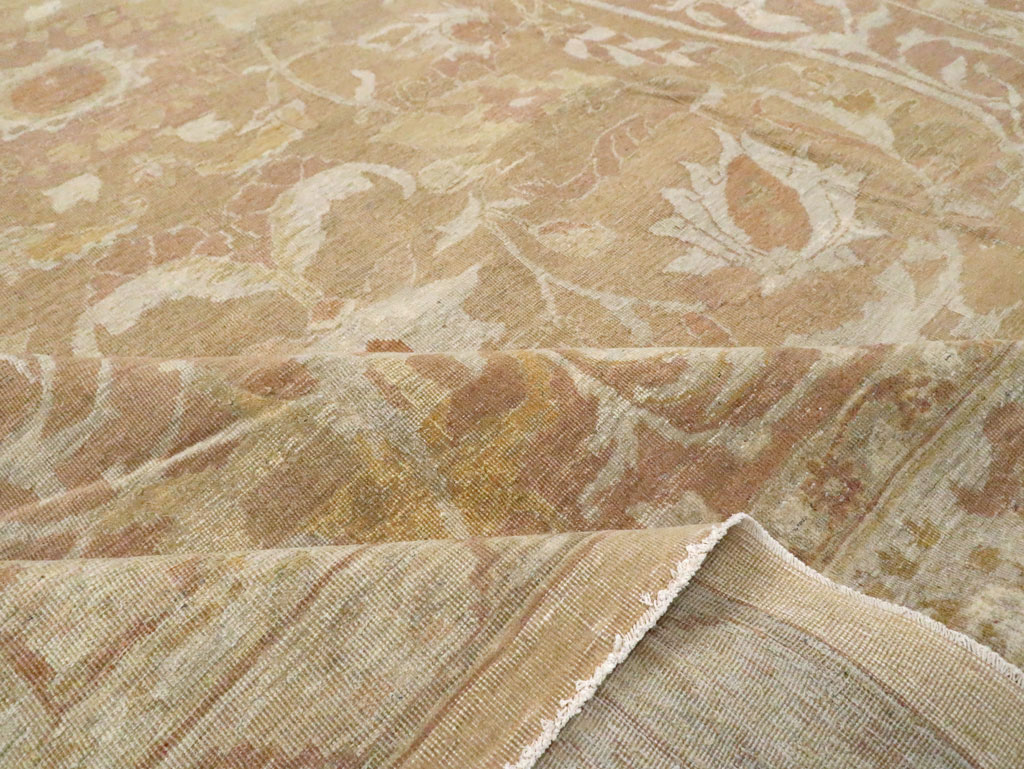 Antique Indian Agra Carpet, No.18961 - Galerie Shabab