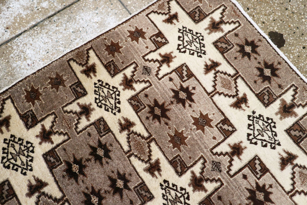 Vintage Turkish Anatolian Rug, No.18973 - Galerie Shabab