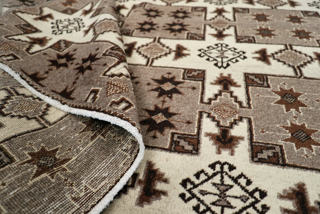 Vintage Turkish Anatolian Rug, No.18973 - Galerie Shabab
