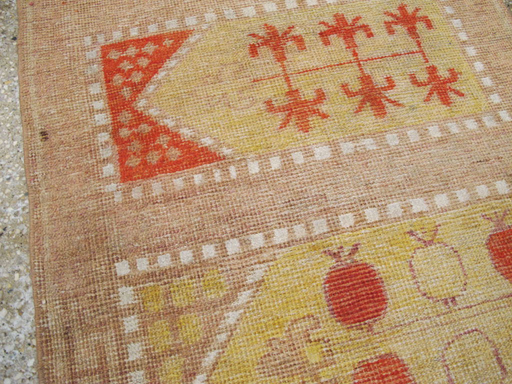 Vintage East Turkestan Khotan Saph Runner, No.18987 - Galerie Shabab