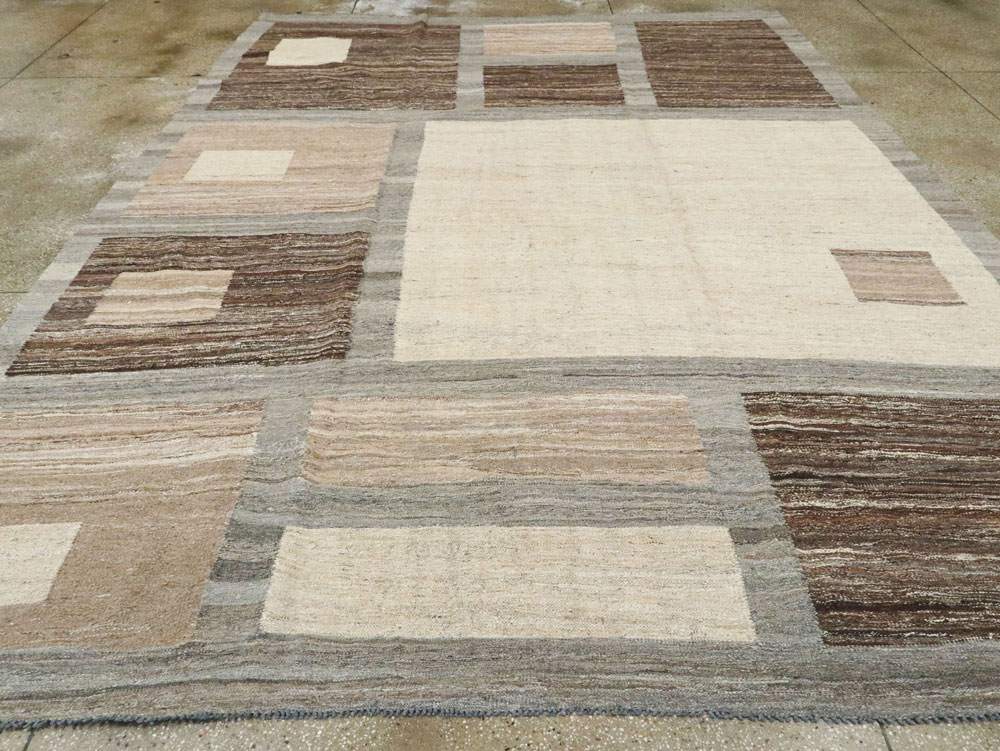 Modern Turkish Flat-weave Kilim, No.18992 - Galerie Shabab