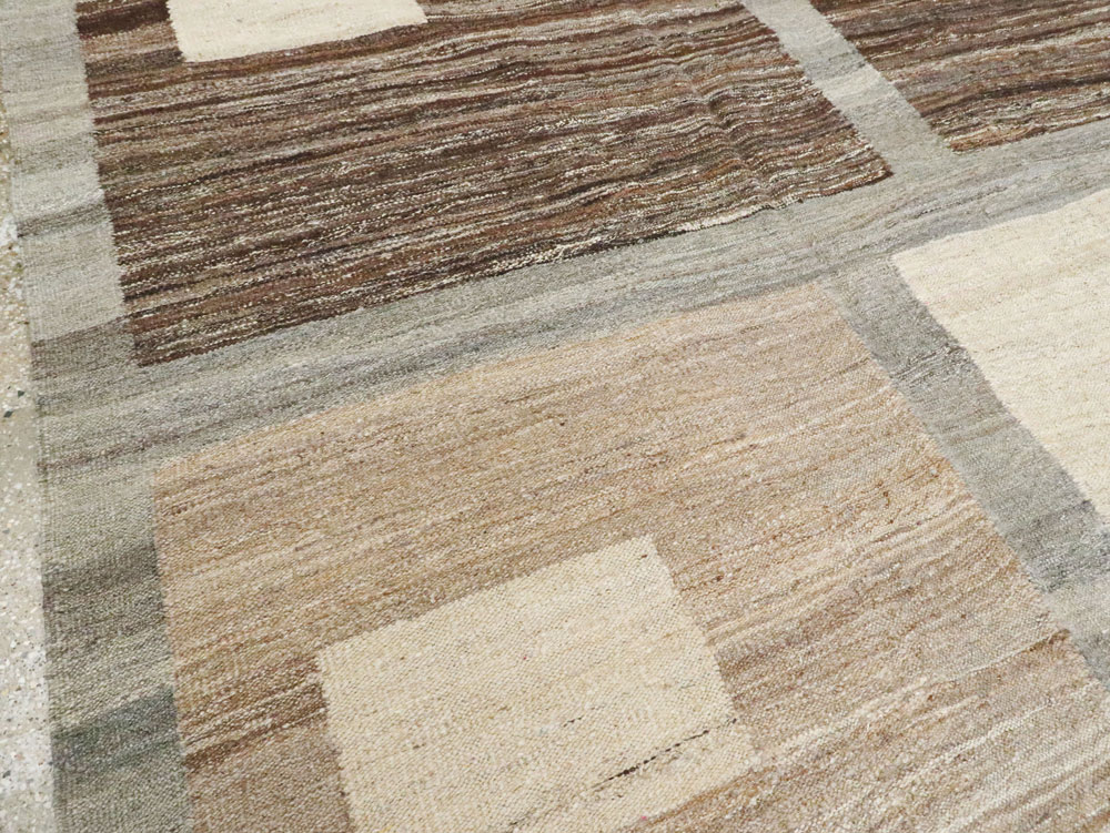 Modern Turkish Flat-weave Kilim, No.18992 - Galerie Shabab