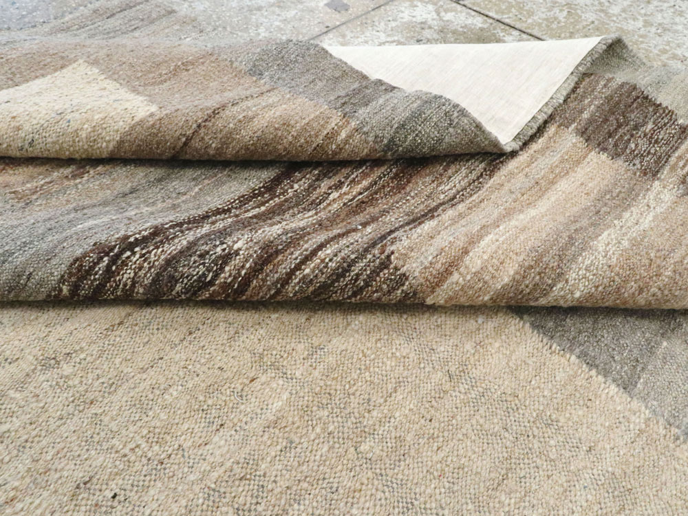 Modern Turkish Flat-weave Kilim, No.18992 - Galerie Shabab