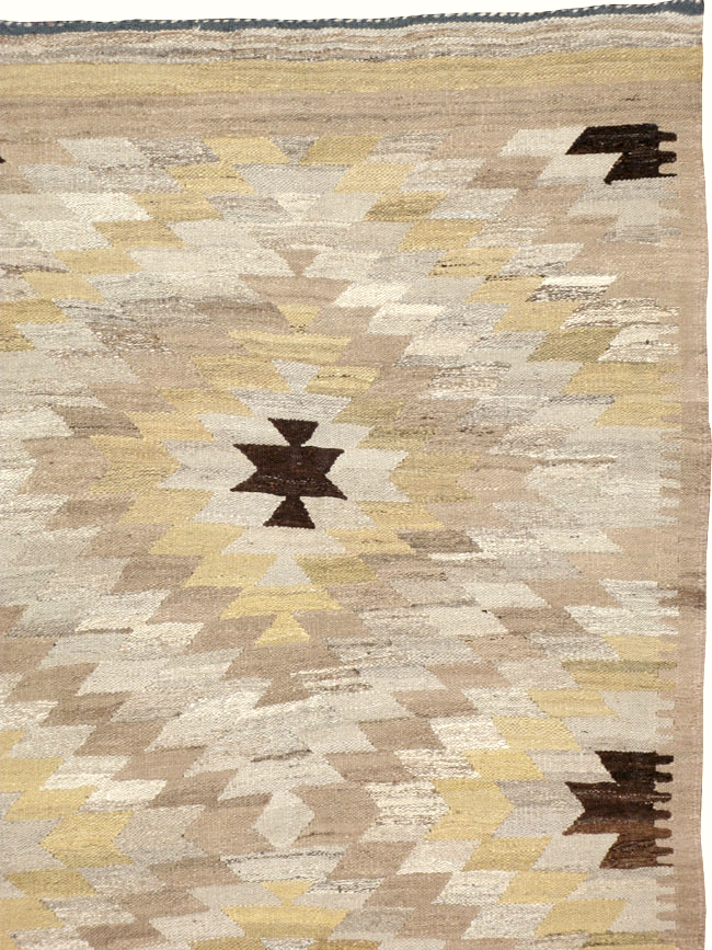 Modern Turkish Flat-weave Kilim, No.18993 - Galerie Shabab