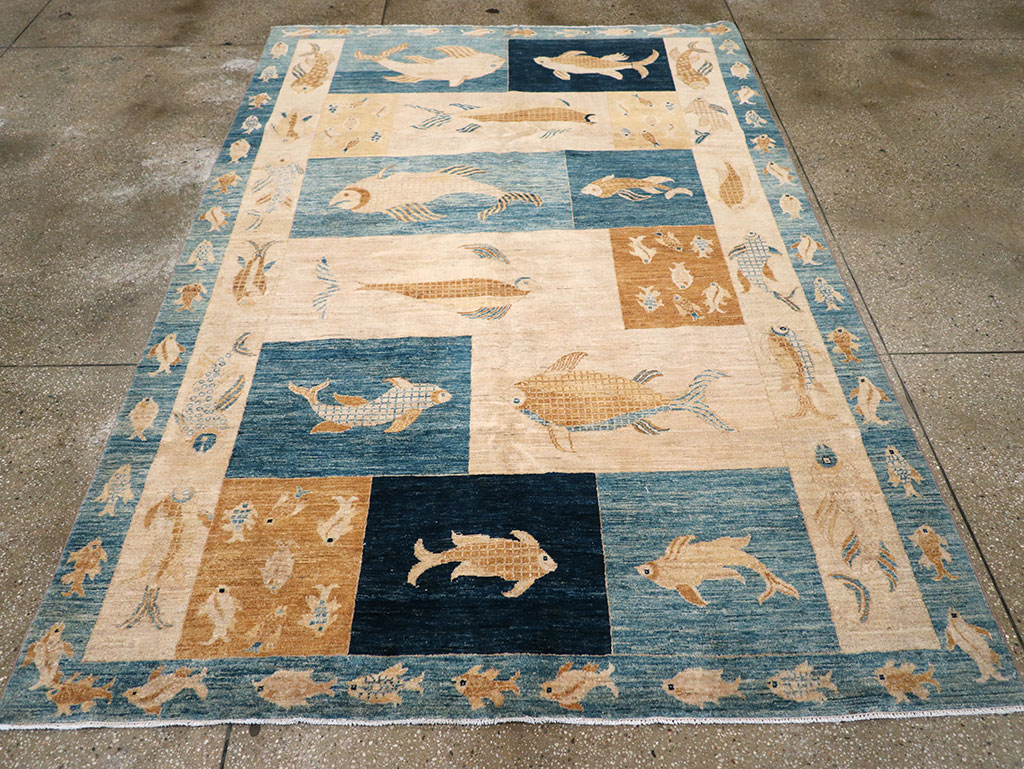 Contemporary Turkish Pictorial Accent Rug, No.18999 - Galerie Shabab