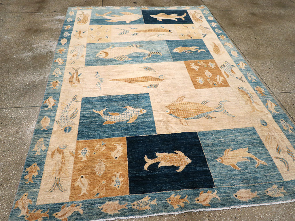 Contemporary Turkish Pictorial Accent Rug, No.18999 - Galerie Shabab