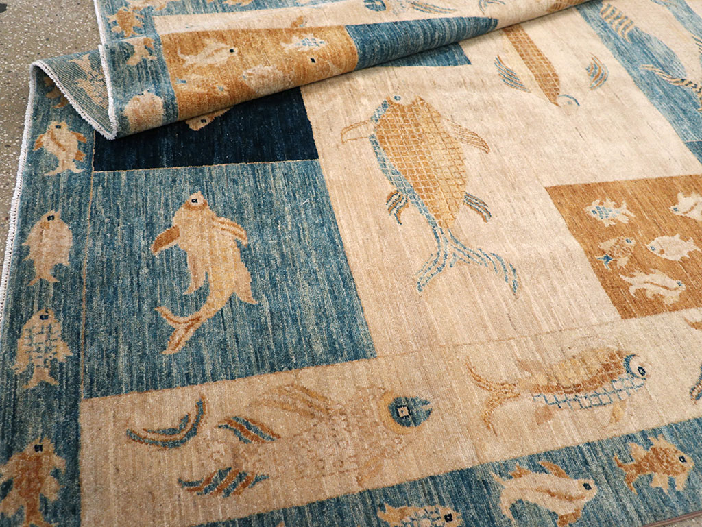 Contemporary Turkish Pictorial Accent Rug, No.18999 - Galerie Shabab