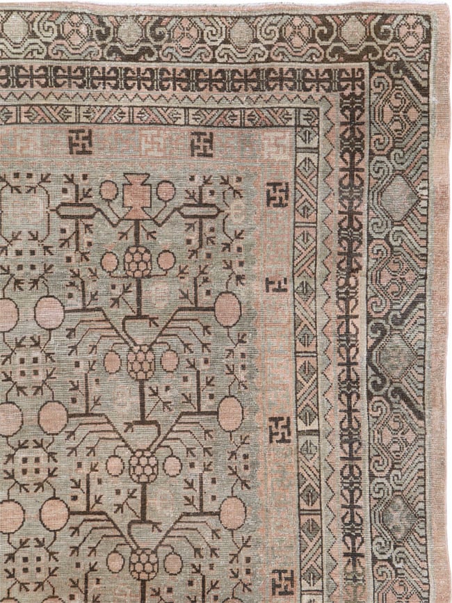 Antique East Turkestan Khotan Room Size Carpet, No.19007 - Galerie Shabab