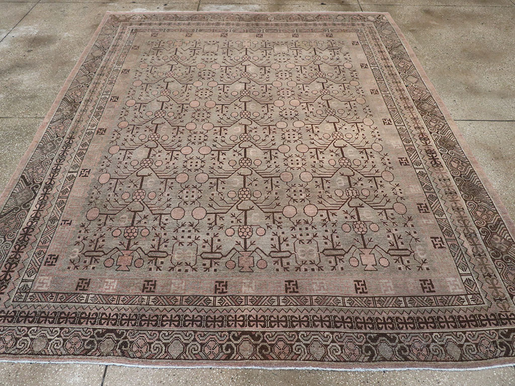 Antique East Turkestan Khotan Room Size Carpet, No.19007 - Galerie Shabab