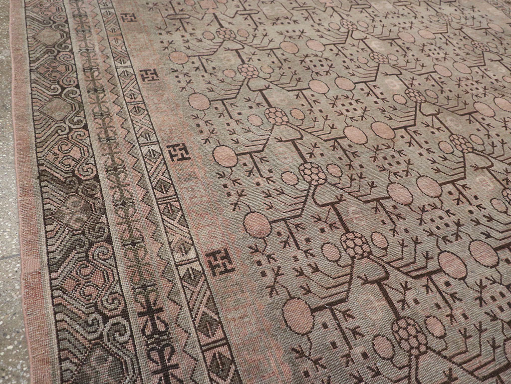 Antique East Turkestan Khotan Room Size Carpet, No.19007 - Galerie Shabab