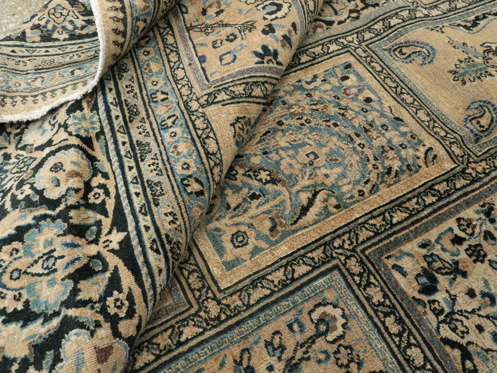 Antique Persian Mashad Carpet, No.19011 - Galerie Shabab