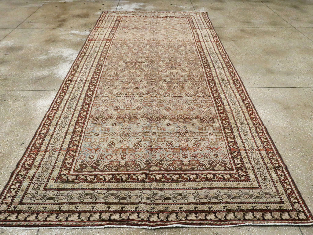 Vintage Persian Malayer Gallery Carpet, No.19017 - Galerie Shabab