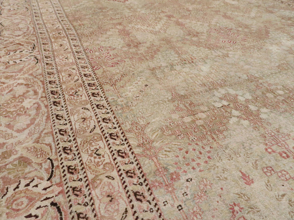 Antique Persian Dorokhsh Carpet, No.19025 - Galerie Shabab