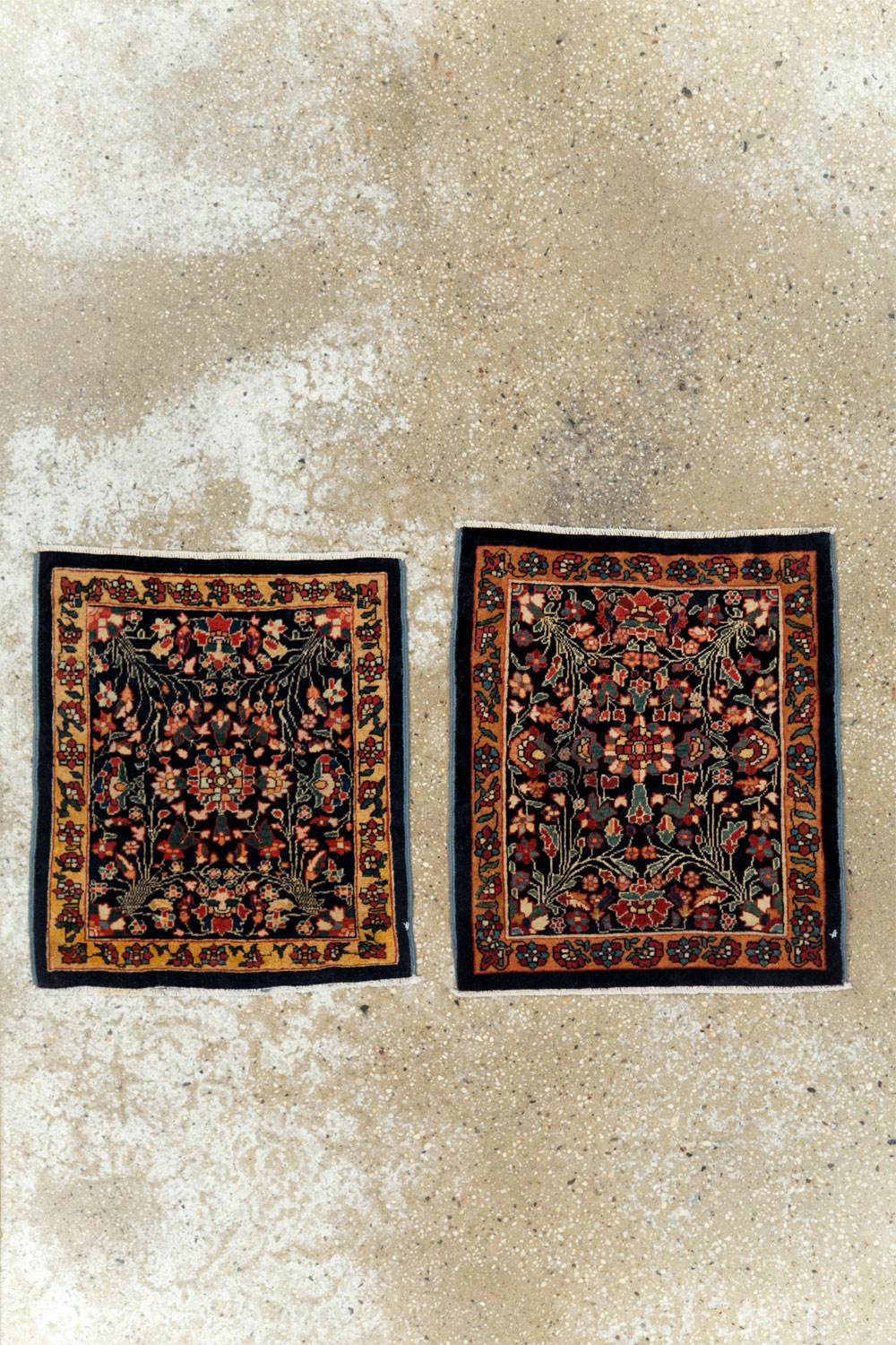 Antique Persian Sarouk Fereghan Square Throw Rug (Pair: 1 of 2), No.19031 - Galerie Shabab