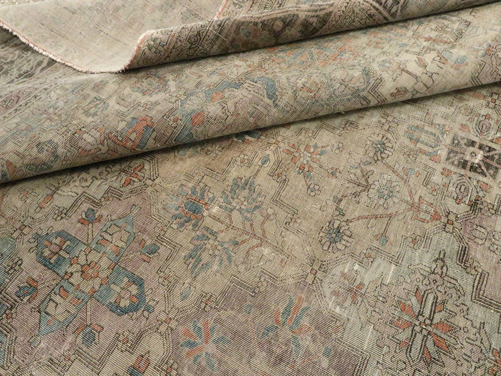 Antique Persian Silk Kashan Accent Carpet, No.19036 - Galerie Shabab
