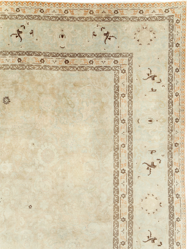 Antique Persian Tabriz Carpet, No.19040 - Galerie Shabab