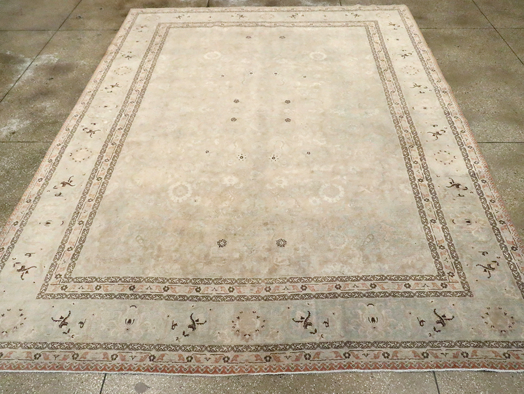 Antique Persian Tabriz Carpet, No.19040 - Galerie Shabab