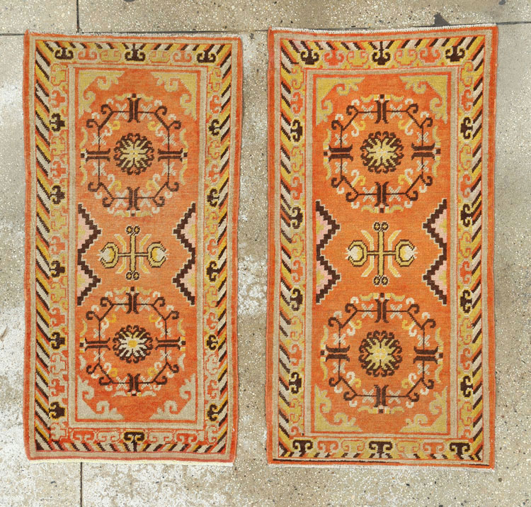 Vintage East Turkestan Khotan Rug (Pair: 1 of 2), No.19050 - Galerie Shabab
