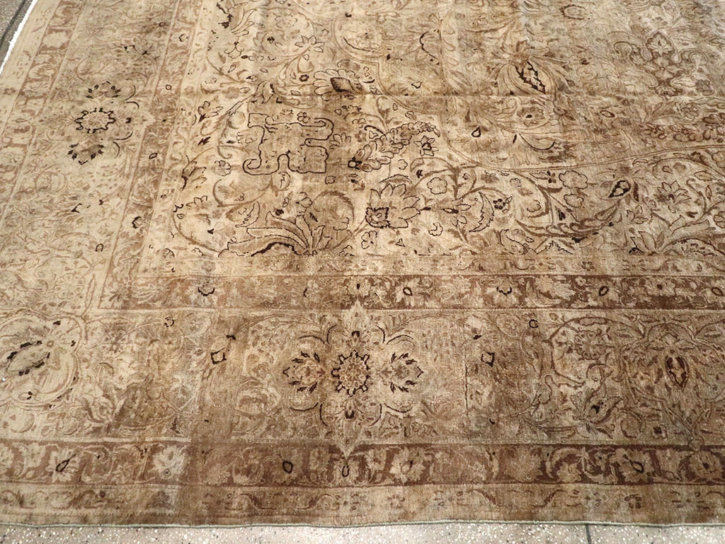 Antique Persian Lavar Kerman Carpet, No.19054 - Galerie Shabab