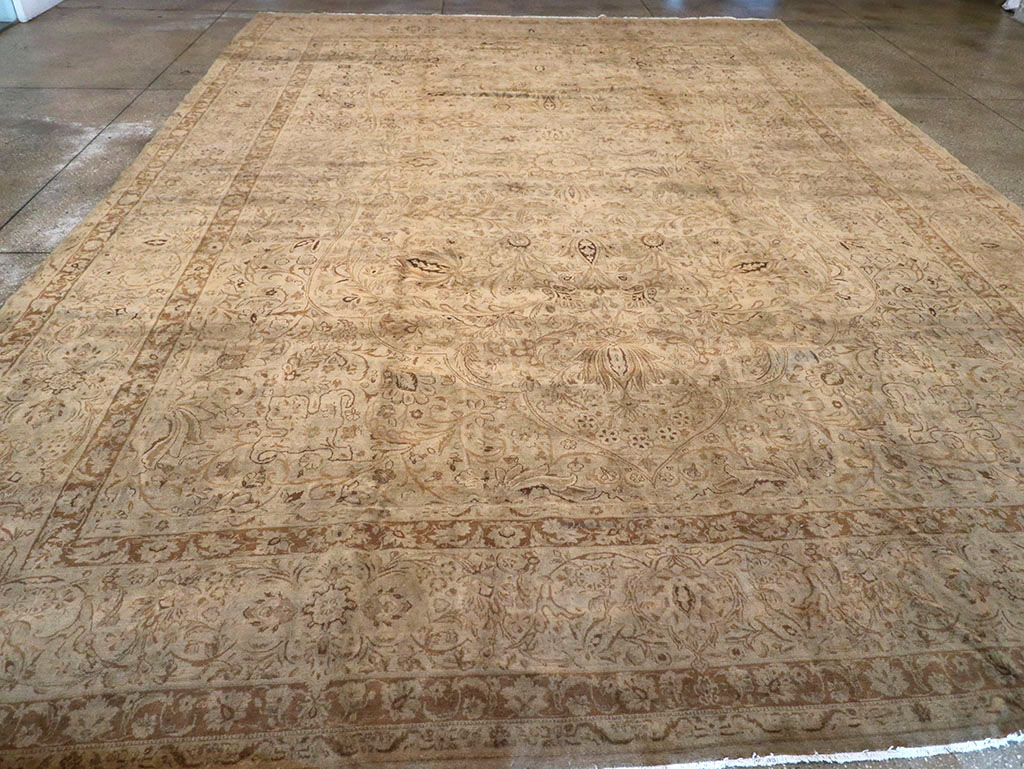 Antique Persian Lavar Kerman Carpet, No.19054 - Galerie Shabab