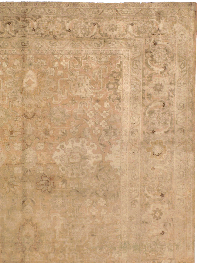 Antique Persian Tabriz Carpet, No.19055 - Galerie Shabab