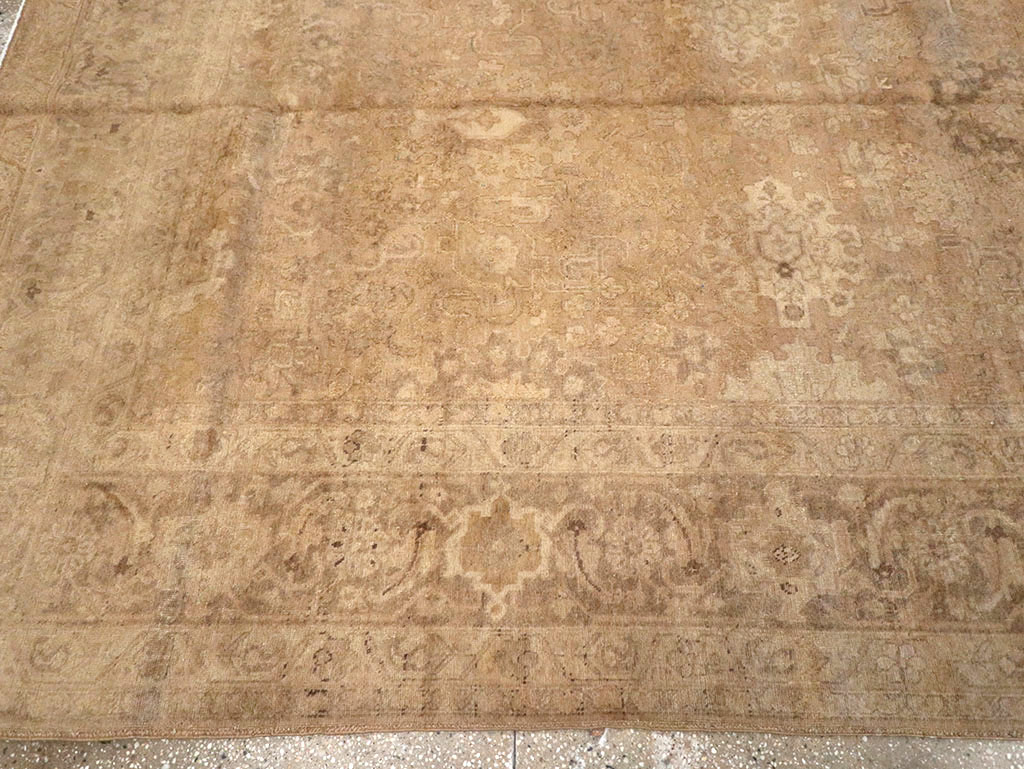 Antique Persian Tabriz Carpet, No.19055 - Galerie Shabab