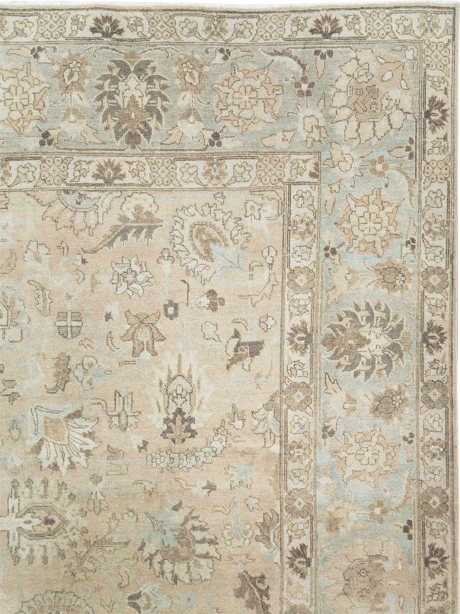 Vintage Persian Tabriz Room Size Carpet, No.19072 - Galerie Shabab