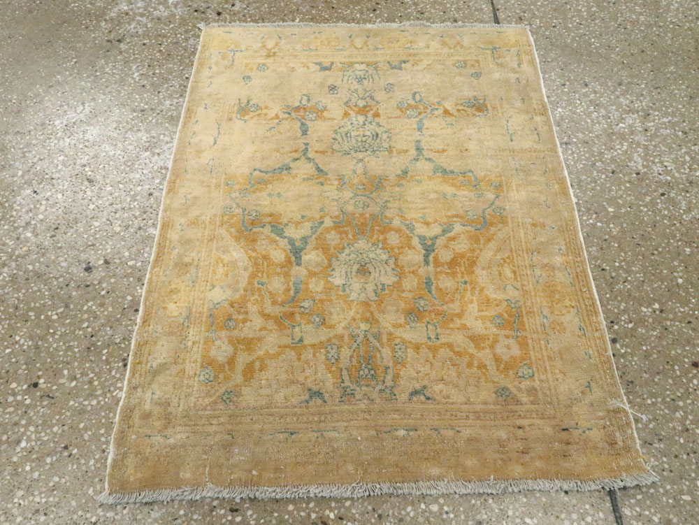 Antique Persian Tabriz Hagi Jalili Rug, No.19075 - Galerie Shabab