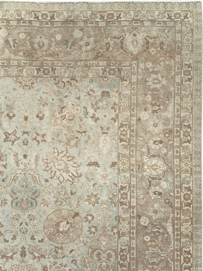 Vintage Persian Tabriz Room Size Carpet, No.19083 - Galerie Shabab