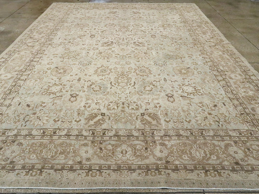Vintage Persian Tabriz Room Size Carpet, No.19083 - Galerie Shabab