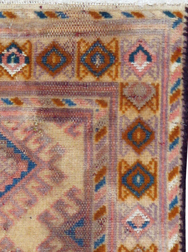 Antique Persian Kurdish Rug, No.19085 - Galerie Shabab
