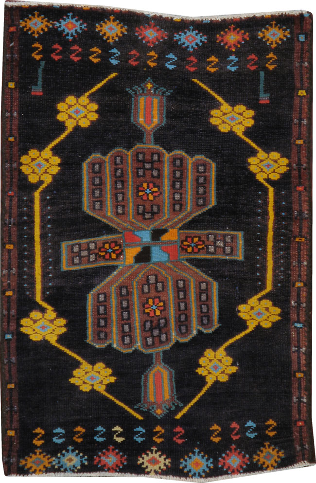 Antique Persian Kurdish Rug, No.19086 - Galerie Shabab