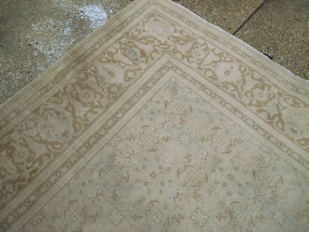 Antique Persian Tabriz Carpet, No.19104 - Galerie Shabab