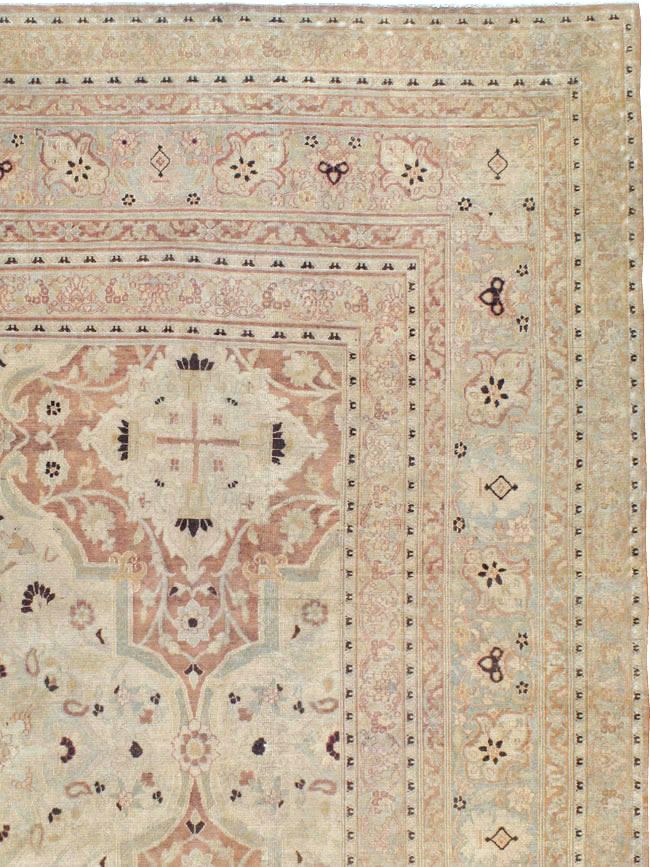 Antique Persian Khorassan Carpet, No.19105 - Galerie Shabab