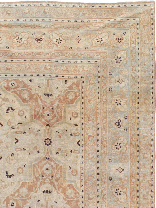 Antique Persian Khorassan Carpet, No.19105 - Galerie Shabab