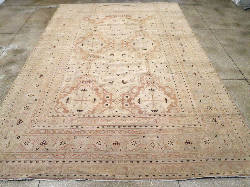 Antique Persian Khorassan Carpet, No.19105 - Galerie Shabab