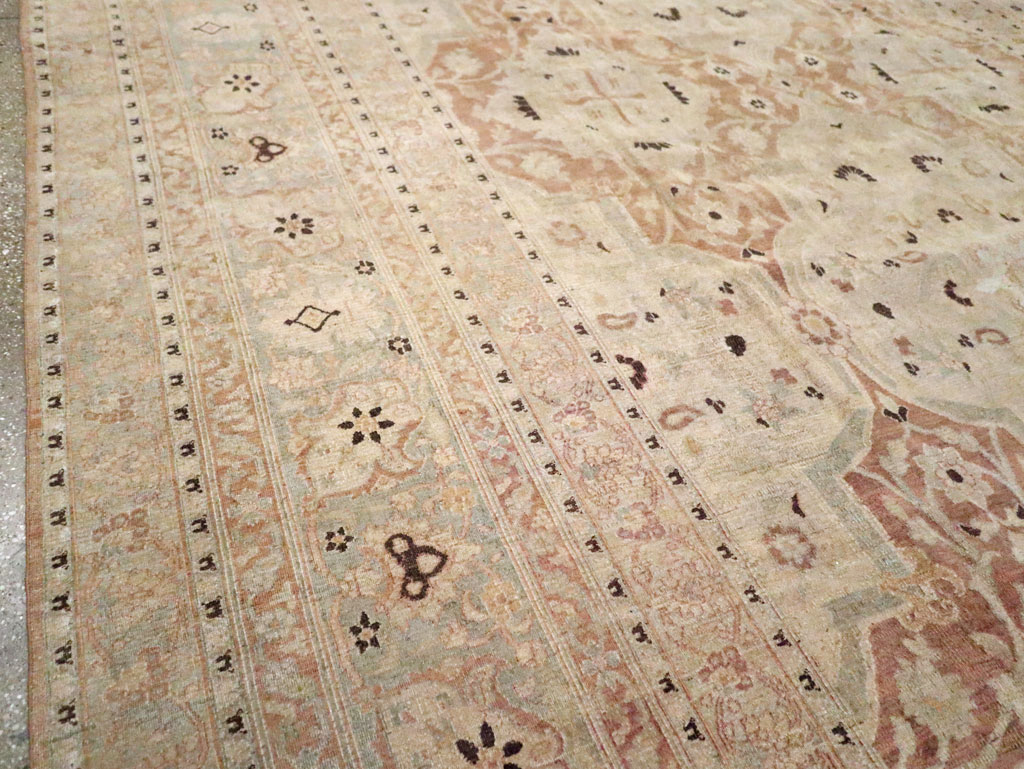 Antique Persian Khorassan Carpet, No.19105 - Galerie Shabab