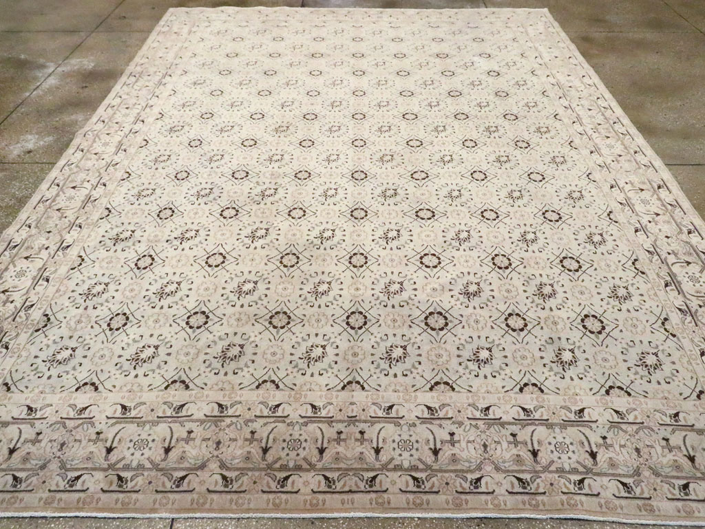 Antique Persian Mashad Carpet, No.19115 - Galerie Shabab