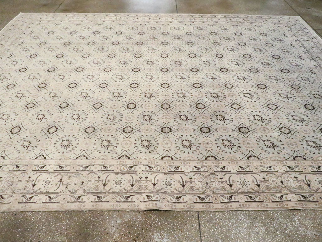 Antique Persian Mashad Carpet, No.19115 - Galerie Shabab