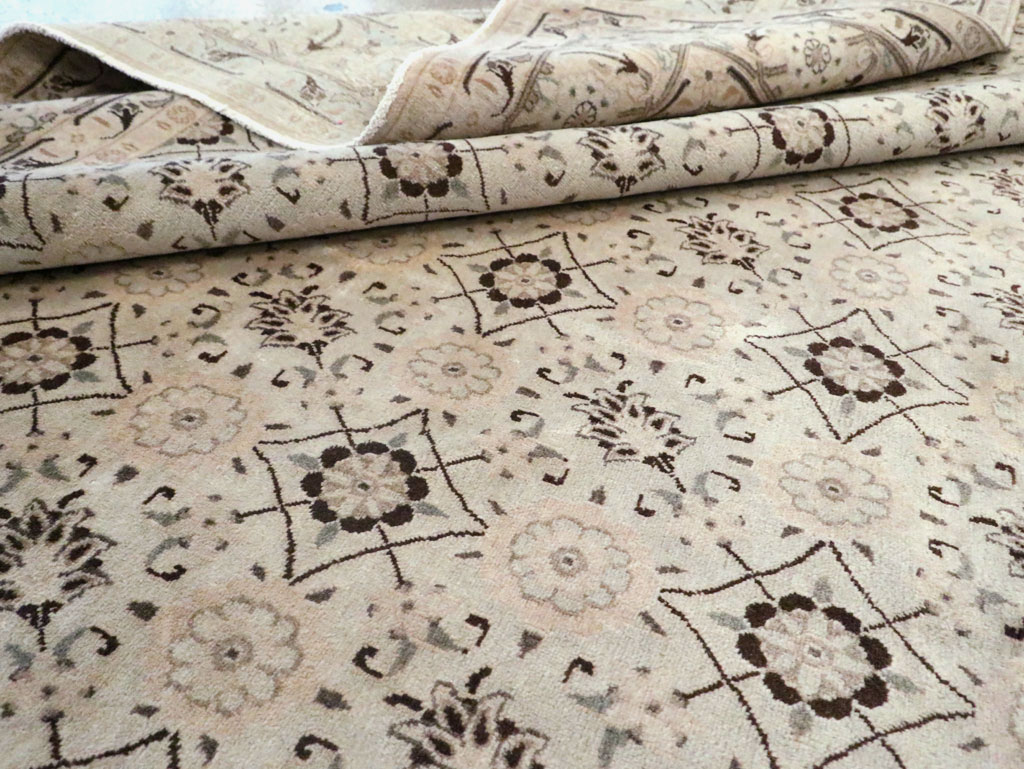 Antique Persian Mashad Carpet, No.19115 - Galerie Shabab
