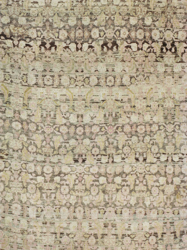 Antique Persian Khorossan Rug, No.19129 - Galerie Shabab